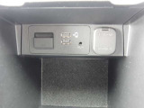 CD/DVD・フルセグTV・USB・Bluetoohオーディオ!