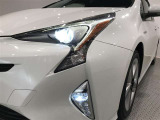LEDヘッドライトです。デザイン性がよくとても明るいので、夜間の走行や悪天候でも安心です。しかも長寿命!