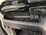 豊富に在庫を取り揃えています。 軽自動車からミニバン、セダン、SUV、話題のハイブリッド車などなど続々入荷中です!