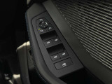 BMW専門のメカニックが、100項目にも上るポイントを徹底的にチェック。交換基準に達した部品があれば、弊社負担にて交換後、お客様へご納車致します。