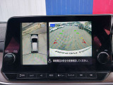 アラウンドビューモニターが装備されてるから、駐車場での車庫入れや、狭い道での走行もカメラで確認が出来るので安心。