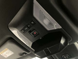 納車前にご案内しますボディーコーティングを施工する事をお勧めします。理由1納車時ピカピカ、2洗車も楽々だし雨で多少の汚れも無くなります、3運転してて気持ちがよいetc.