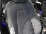 視野角の広い鮮明な画像で駐車をサポートしてくれる、パーキングアシストリアビューカメラがあるので、狭い場所での駐車も楽々!