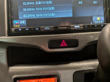 ハザードランプのスイッチです。