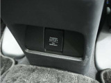 ◆12V電源ソケット◆スマートフォンの充電等にも便利な電源ソケット!使いやすい場所に装備されています。