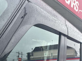 プラスチックバイザー装着済み!雨天時の換気もしやすいですね!