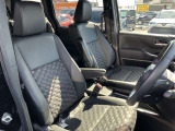 最適なドライビングポジションで操作性を向上!長時間運転の疲れを軽減します。汚れ等もなく綺麗な状態です。