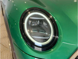MINIのオートライトは積極的にライトをつけることにより、自車の存在を周囲に向けアピールいたします。それは安全性への配慮でもあります。