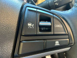全車速追従機能付のアダプティブクルーズコントロール搭載車となっております。設定した車間距離を保ちながら加速・減速、さらに自動追従をすることで、運転操作の負担を軽減します。