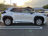 販売するすべての中古車に【ロングラン保証】が付帯します。走行距離無制限・期間は1年間です。保証修理は全国5000箇所のトヨタテクノショップにてお受けいただけます。