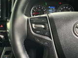 ステアリングスイッチ装備!運転しながら手元でオーディオの操作などができます。