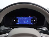 Google アシスタントを呼べば、友人や家族、会社の同僚への連絡や、車内環境の調整も思いのまま。ルート案内やエンターテイメント機能を利用する際も、ステアリングから手を離す必要はありません。