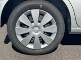 ☆お車についた傷やヘコミ、事故の修理もハヤシにお任せください。自社鈑金工場で修理ができますの安心です☆