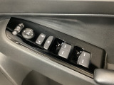 車両状態に関しては1台1台、お客様に詳細にお伝えします。現車確認ももちろん他店の在庫に関しては写真などで車両状態を包み隠さずお伝えさせていただきます。お気軽に店舗スタッフまでご相談下さい。