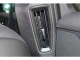 リヤシートも快適な空調で乗車できます