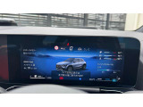 【コマンドシステム】センターのコントローラーとスイッチ類及び音声認識機能により、ナビゲーションやオーディオ&ビジュアル、車両設定等を安全に操作できます。また高精度ディスプレイを採用しています。