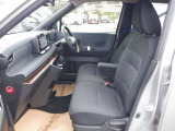 清潔で広々した座席です!是非、現車を見て体感してみてください。