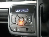 温度設定で車内を快適に保ってくれるオートエアコン