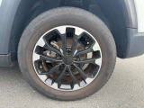 弊社では全車両の事前点検整備を行っております。またご納車前に再度点検整備を行い、全国ご自宅前までご納車致します。正規ディーラーならではのクオリティと安心をお届けしております!