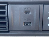 エンジンルームも綺麗に洗浄してから納車致します。普段あまり見ることが無い箇所だからこそ綺麗だと感動しますよね(*&acute;▽`*)