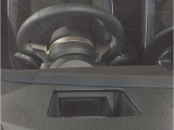 MINIの魅力のひとつは、豊富に用意されたボディカラーです。色々なカラー設定が御座いますので、明るめ、暗め、暖色系、寒色系など大まかな好みのお色から探していくとよいかもしれません。