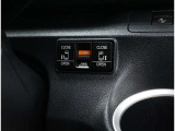電動のスライドドアで楽々スムース!運転席からも開閉の操作もできます♪キーのスイッチひとつで自動開閉できる便利な機能もついてます♪