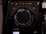 純正HDDナビです。とても使いやすく、Bluetooth&USBオーディオインターフェイスで、電話も音楽も楽しめます。