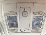 コネクティッドサービス 事故や急病などの際は車がオペレータと繋がる事で迅速に救急車両を手配する事が出来る他、スマートフォンと連携する事で車の状況やドアの閉め忘れ等を通知するサービスもご利用いただけます