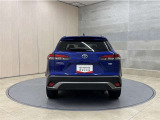 リヤ、後ろから見るとまた車の印象が変わってきますね☆☆