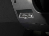 ETC車載器が搭載されているので、高速道路の乗り降りもノンストップで通過できます♪