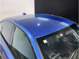 【ボディコーティングで新車時の輝きを】ご納車前にボディを磨き上げ下地処理を行った上で、コーティングを施工します。軽微な小傷も無くなりより新車時の輝きに近い状態でお届けできます。ぜひご用命下さい!