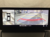 狭い場所での駐車やすれ違いなどでより的確な運転操作に役立つ360&deg;ビューモニターが装備されています。