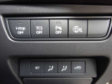 【2Wayドライビングポジションメモリー機能】お二人のシートパターンを記憶することができますので、運転時はボタン一つでシート調節できますね。