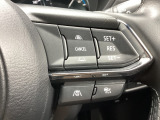 MRCC(マツダレーダークルーズコントロール)は先行車との車間を維持しながら追従走行を行い、長距離でのドライバー負担を軽減させてくれます。