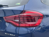 国道1号線に沿い横浜市営地下鉄「三ッ沢上町駅」から徒歩約10分。 BMW Premium Selection 横浜三ッ沢店 / 〒240-0062神奈川県横浜市保土ヶ谷区岡沢町322-3