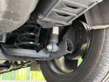 お車を安心してお乗りいただく為には、足回りの定期点検が欠かせません。サービスサポート(有償保証)では無料点検もご提供しており、安心のカーライフをお過ごしいただけるサポート体制が整っています。