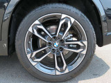 ◆ローンリース等ファイナンス商品、BMW専用自動車保険、BMWカード、コーティング、板金塗装、ドライブレコーダーなど社外品の取扱もございます。お車に関することは全てバルコムにお任せ下さい◆
