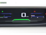 メーターは最新的なデジタルメーターを採用しております!