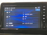 NM1・9インチ日産オリジナルナビゲーションならではの上質感とインパネとのフィット感が魅力。スマートフォン連携をワイヤレスで!人気のネット動画がナビの大画面で楽しめます。