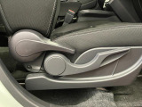 【運転席シートリフター】 体格に合わせたドライビングポジションに調整できます。