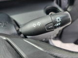扱いやすさに配慮されたウインカーレバー。運転時の安心感を高めます。
