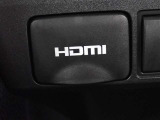HDMI端子でスマートフォンとの接続が可能!スマートフォンの画面の動画アプリやナビをディスプレイに映し出せます