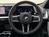 BMW専門のメカニックが、100項目にも上るポイントを徹底的にチェック。交換基準に達した部品があれば、弊社負担にて交換後、お客様へご納車致します。