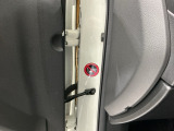 専門業者にて内外装のクリーニングを実施しております!