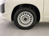 タイヤサイズは 155/80 R14 です。