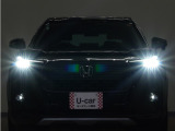 LEDヘッドライト(オートハイビーム機能付)が搭載されており、遠くまで明るく均一に照らし、高速道路等での安心感が向上しております。