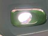悪天候時に視界確保するLEDフォグランプが標準装備 !(^^)!