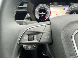 ●スイッチ類・ダイヤル類など細部までこだわりを感じ取れるインテリアです。Audiでは触感開発チームがございます。クリック感は操作する喜びを感じていただけます。