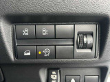 こちらのお車は両側電動スライドドアが装備されており、便利にご利用いただけます♪