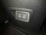 充電用USB付き。スマートフォンなどの充電に便利です。